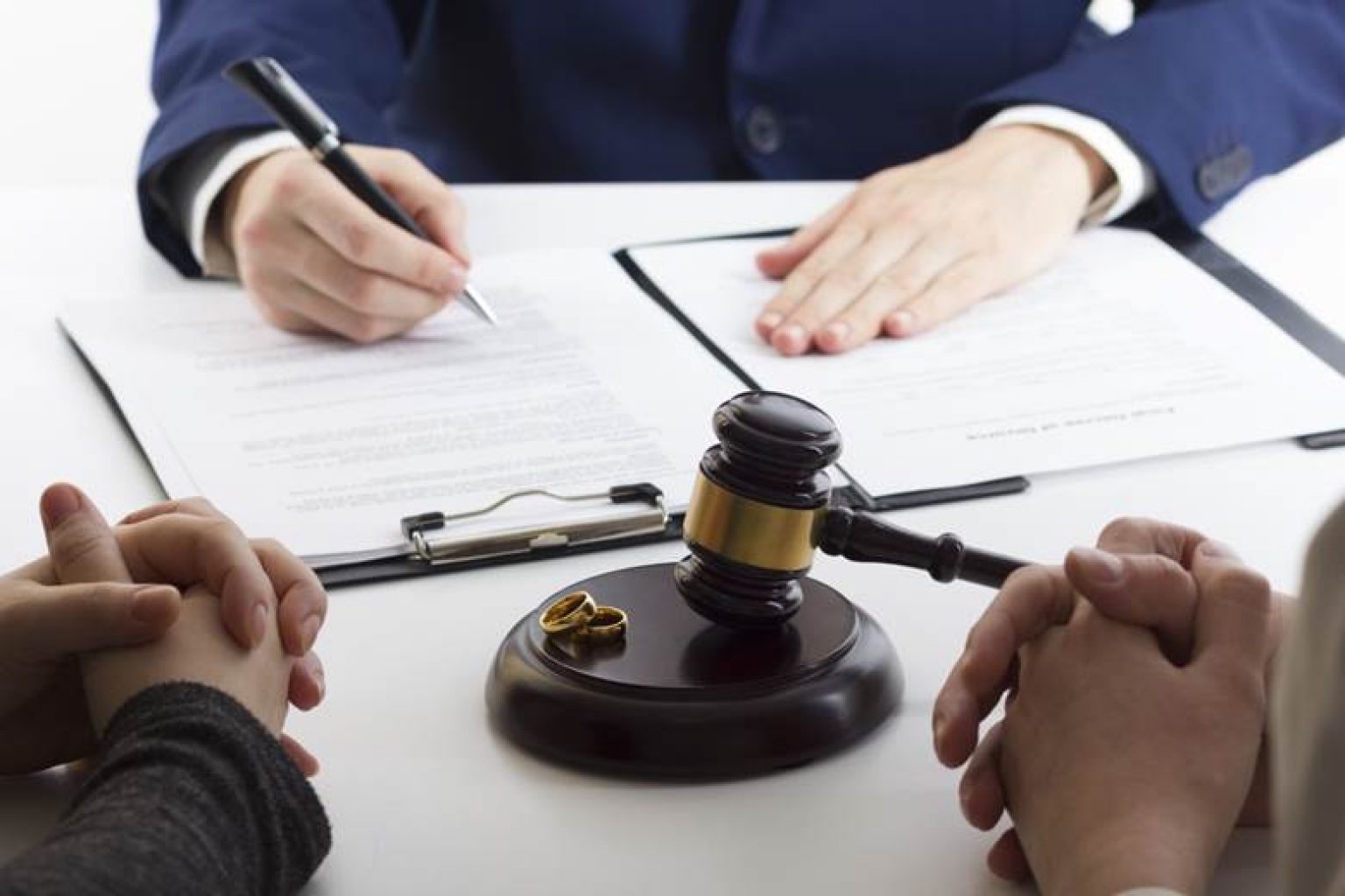 5 Signs It's Time To Hire A Lawyer For Your Divorce Case Lawyer Aspect
