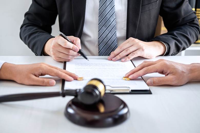 How Much Does It Cost to Hire a Divorce Attorney
